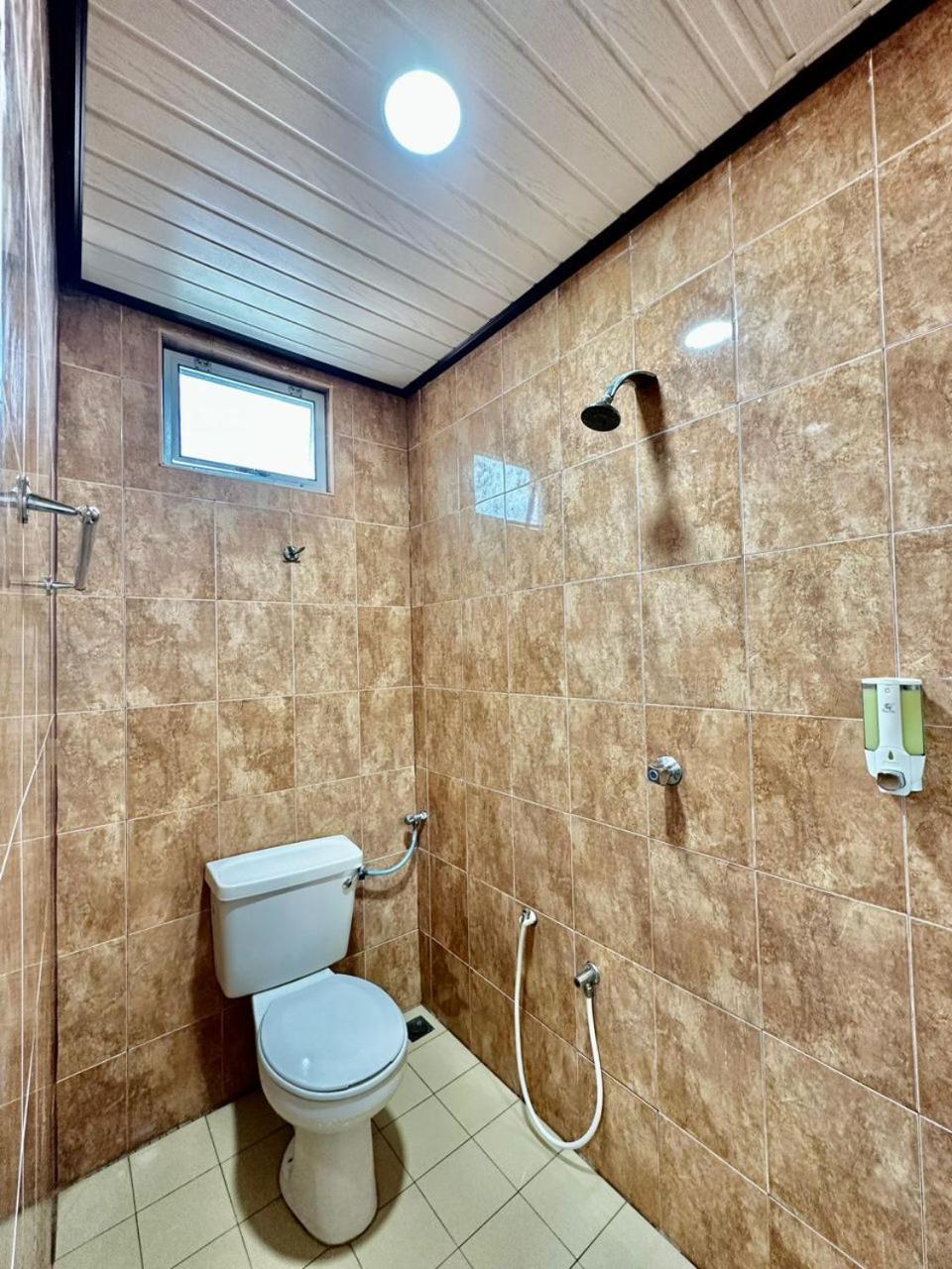 Kangar Hotel Sdn Bhd Zewnętrze zdjęcie